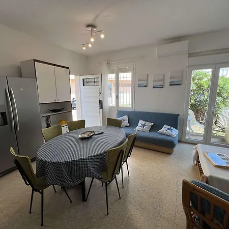 Hébergement de vacances Pavillon T3 En Bord De Avec Accès Pour 4 Personnes - Fr-1-701-93 Valras-Plage
